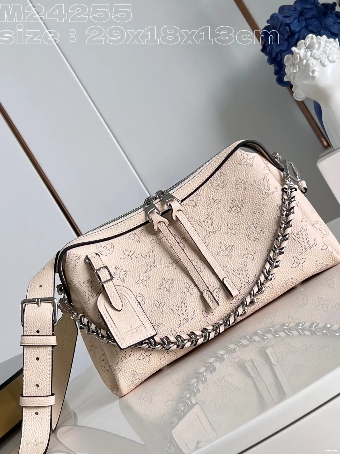 29 18 All It - LOUIS Hand PM 13CM x VUITTON x 0624